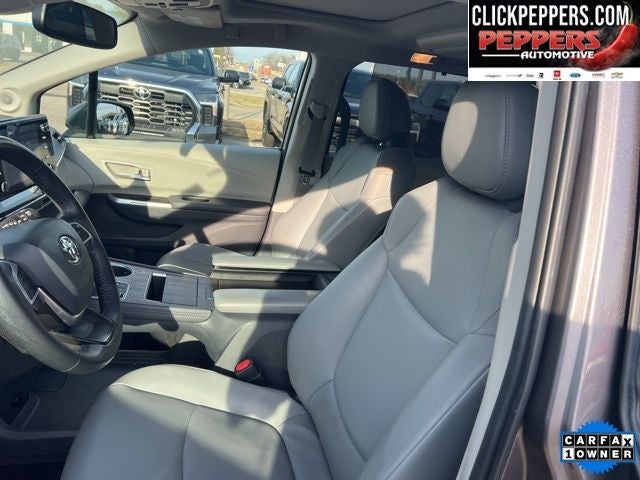 2022 Toyota Sienna XLE 8 Passenger