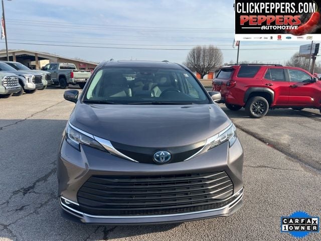 2022 Toyota Sienna XLE 8 Passenger