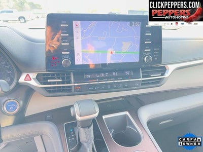 2022 Toyota Sienna XLE 8 Passenger