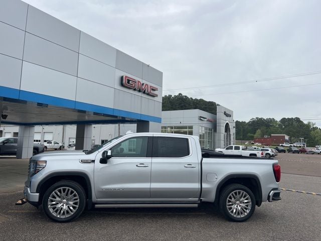 2022 GMC Sierra 1500 4WD Crew Cab Short Box Denali