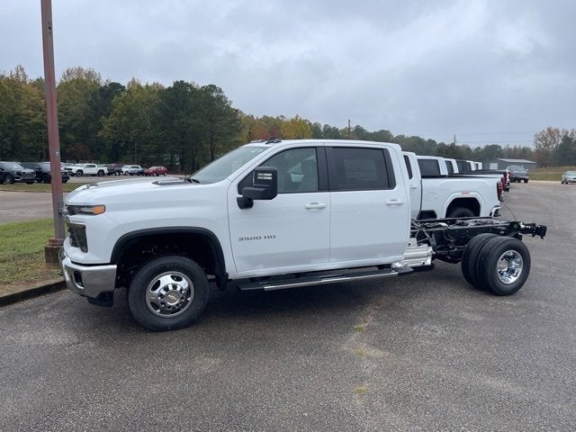 2026 Chevrolet Silverado 3500 HD Chassis Cab LT