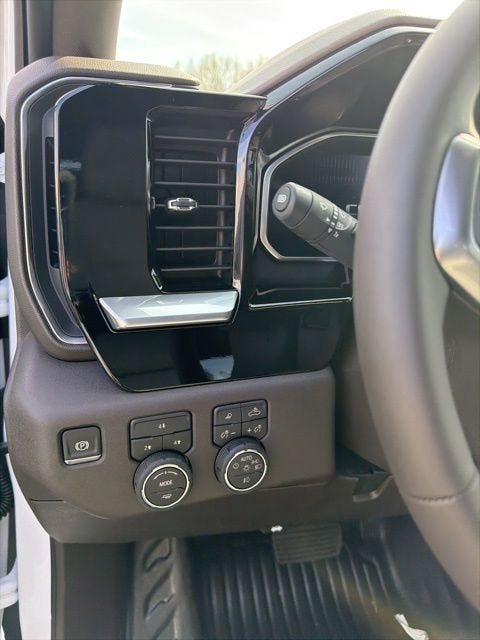 2026 Chevrolet Silverado 3500 HD Chassis Cab LT