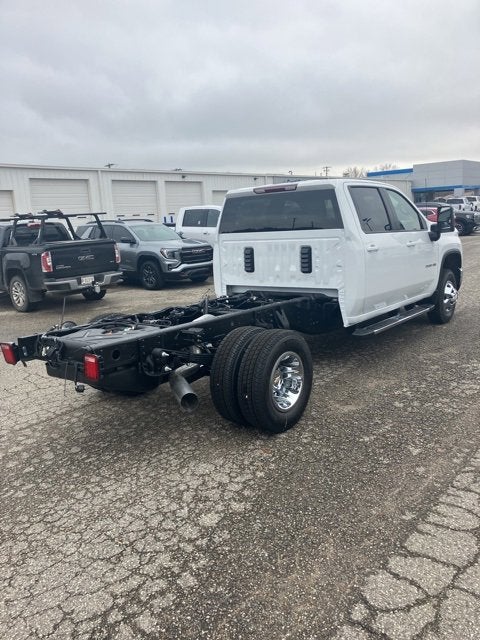 2026 Chevrolet Silverado 3500 HD Chassis Cab LT