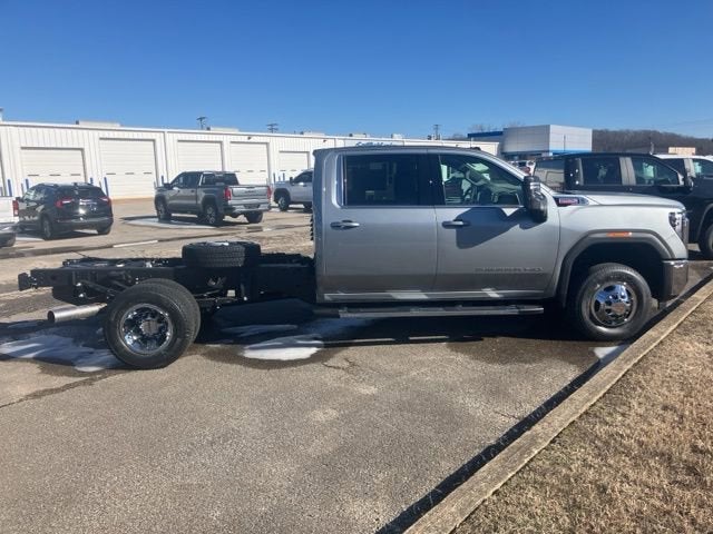 2026 GMC Sierra 3500 HD Chassis Cab SLE